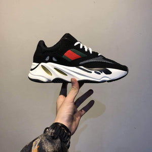 Adidas Yeezy Boost 700 - Black