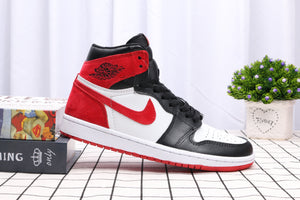 Nike Air Jordan 1OG Bred