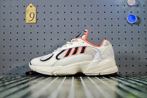 Adidas Yeezy Originals YUNG 96 Sneaker