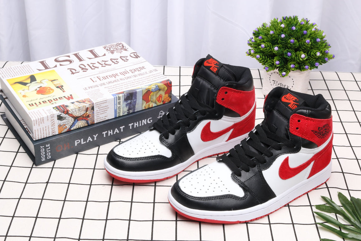 Nike Air Jordan 1OG Bred