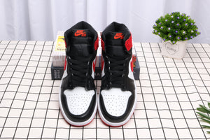 Nike Air Jordan 1OG Bred