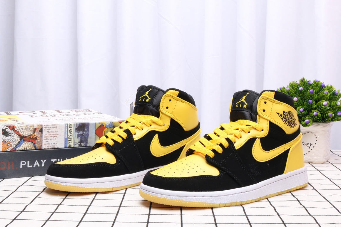 Nike Air Jordan 1OG Bred - Yellow