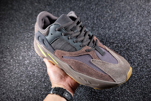 Adidas Yeezy Boost 700 Sneaker