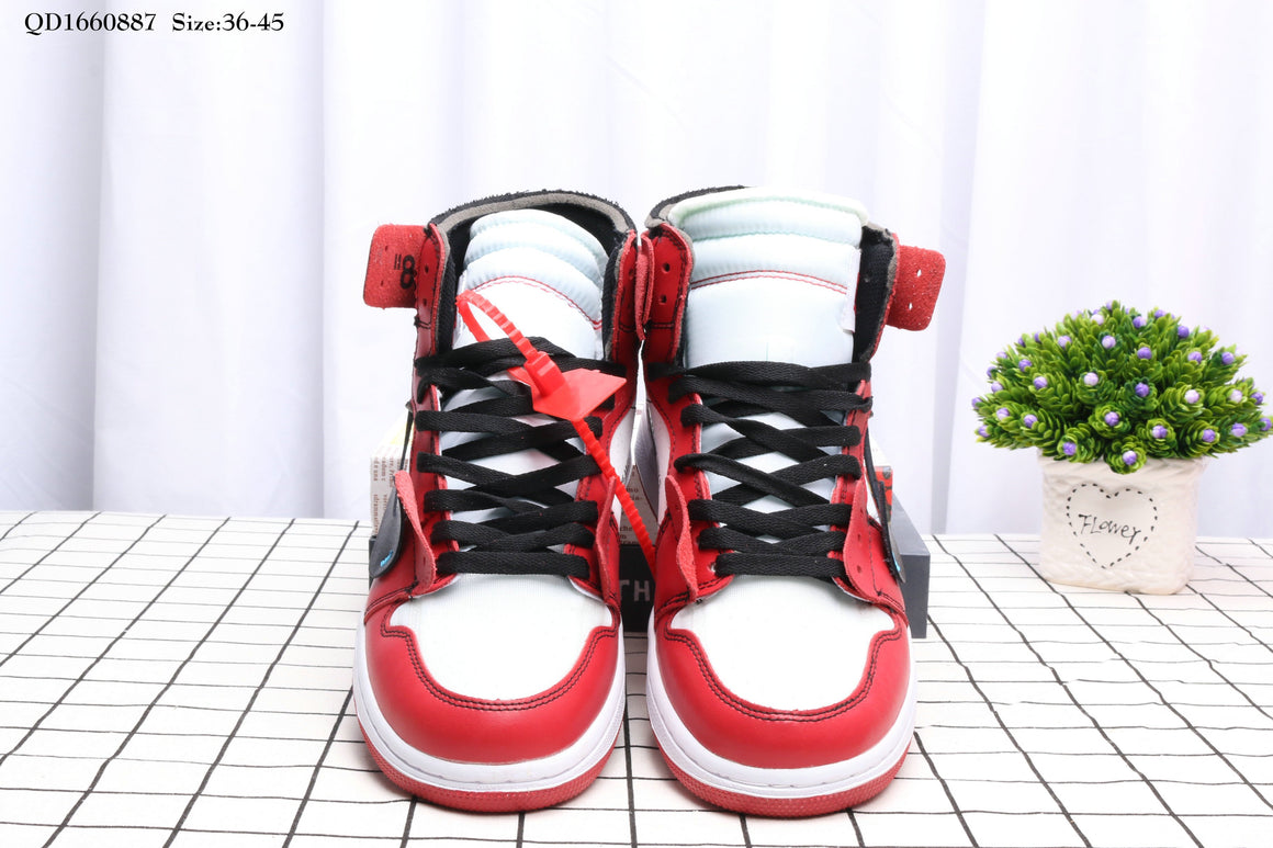 Nike Air Jordan 1OG Bred - Red