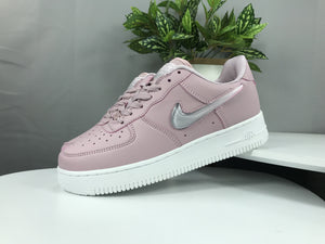 NIKE AIR FORCE 1 AF1