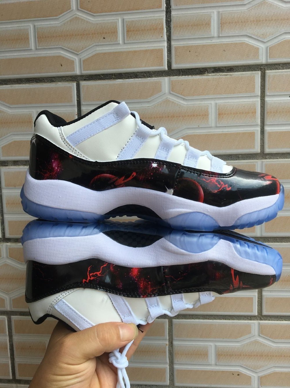 Nike Air Jordan 11 Universe