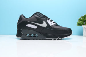 Nike Air Max 90 Sneaker