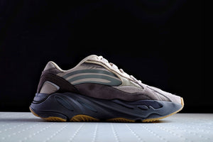 Adidas Yeezy 700V2 "Tephra" Sneaker