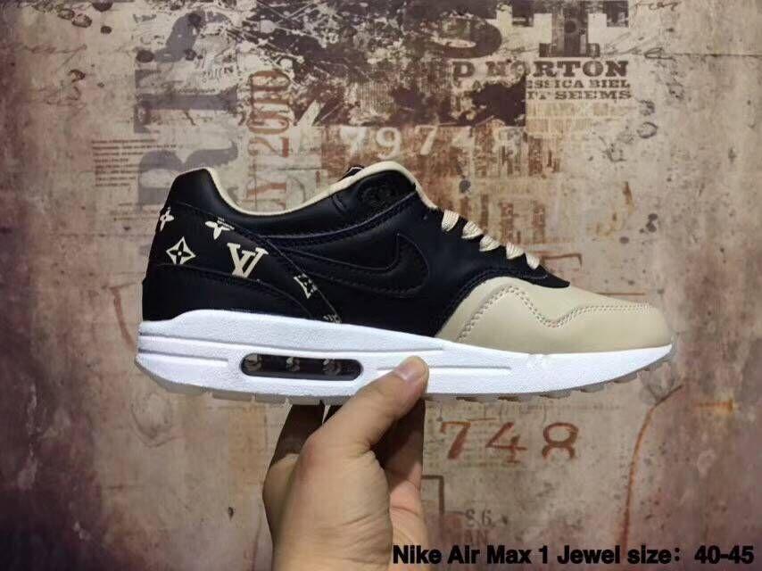 Nike Air Max 87 Sneakers