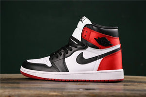 Nike Air Jordan 1 Silk Black Toe