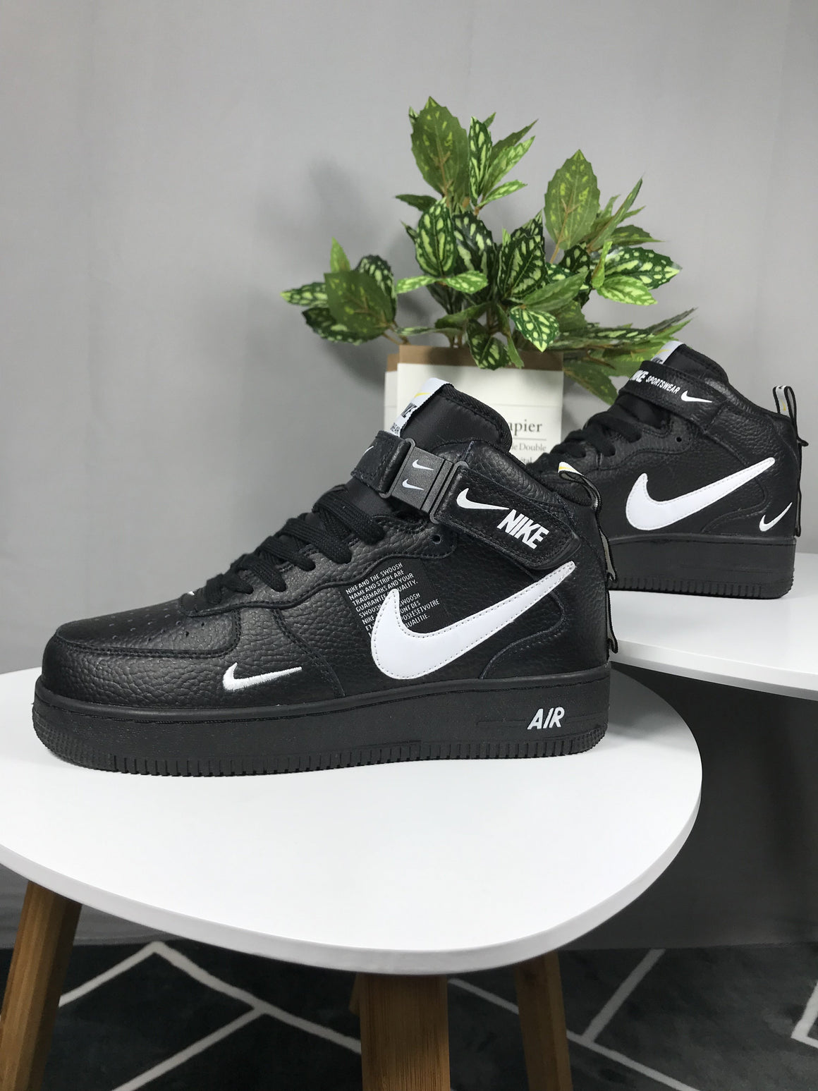 Nike Air Force 1 Shoes - Black