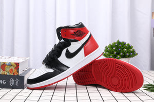 Nike Air Jordan 1OG Bred