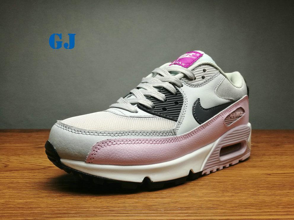 Nike Air Max 90 Women's Sneaker