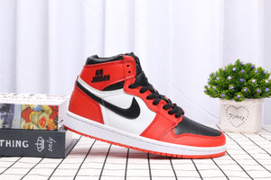 Nike Air Jordan 1OG Bred