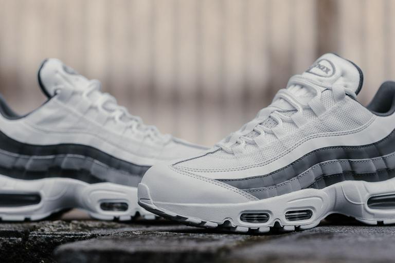 NIKE Air Max 95 Essential Sneakers Men's